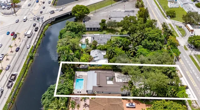 $1,400,000 | 117 South Royal Poinciana Boulevard, Miami Springs, FL 33166