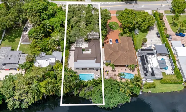 $1,400,000 | 117 South Royal Poinciana Boulevard, Miami Springs, FL 33166