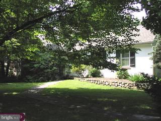 1870 Keith Road Abington, PA 19001 - Photo 1 of 6 Gallery Image 1