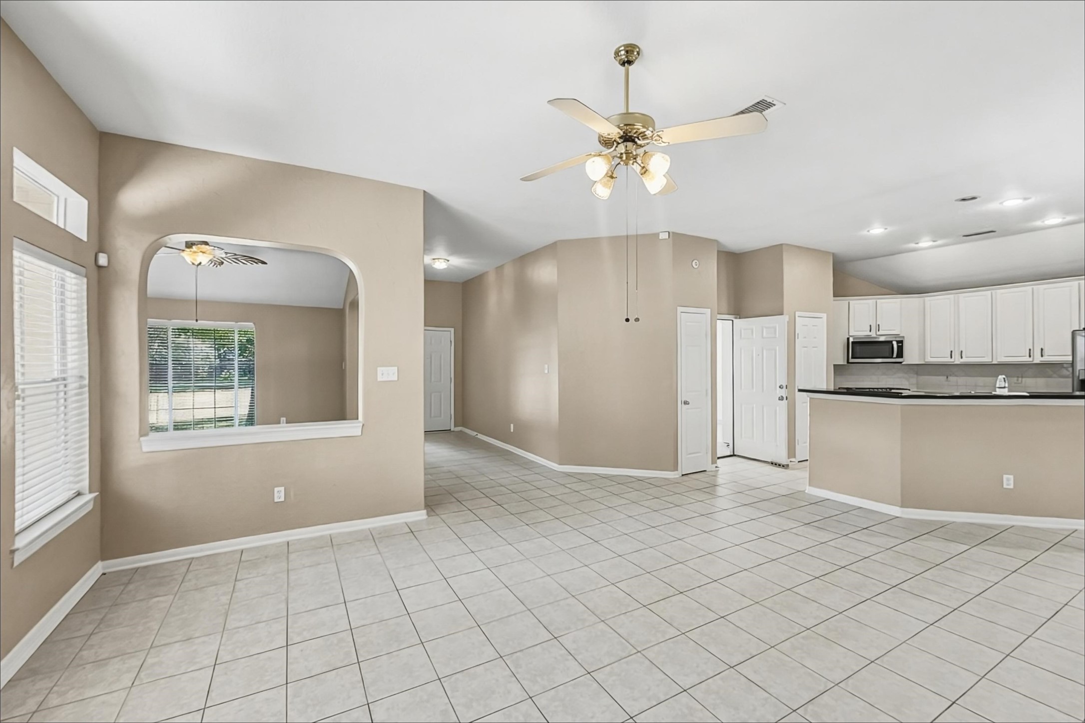 5 Paddock Pines Place Spring, TX 77382 - Photo 5 of 15