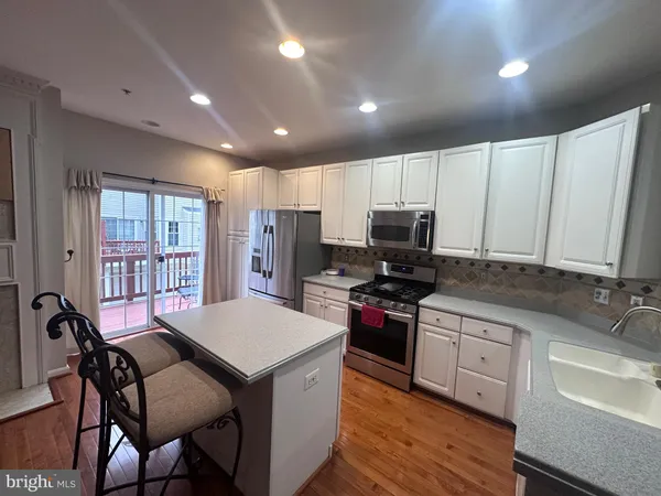 $3,750 | 6493 Powatan Knoll Court, Alexandria, VA 22312