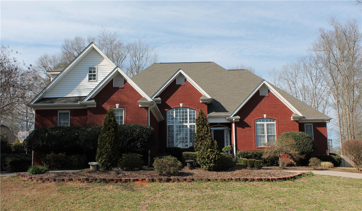 111 Augusta National Anderson, SC 29621 - Photo 1 of 39
