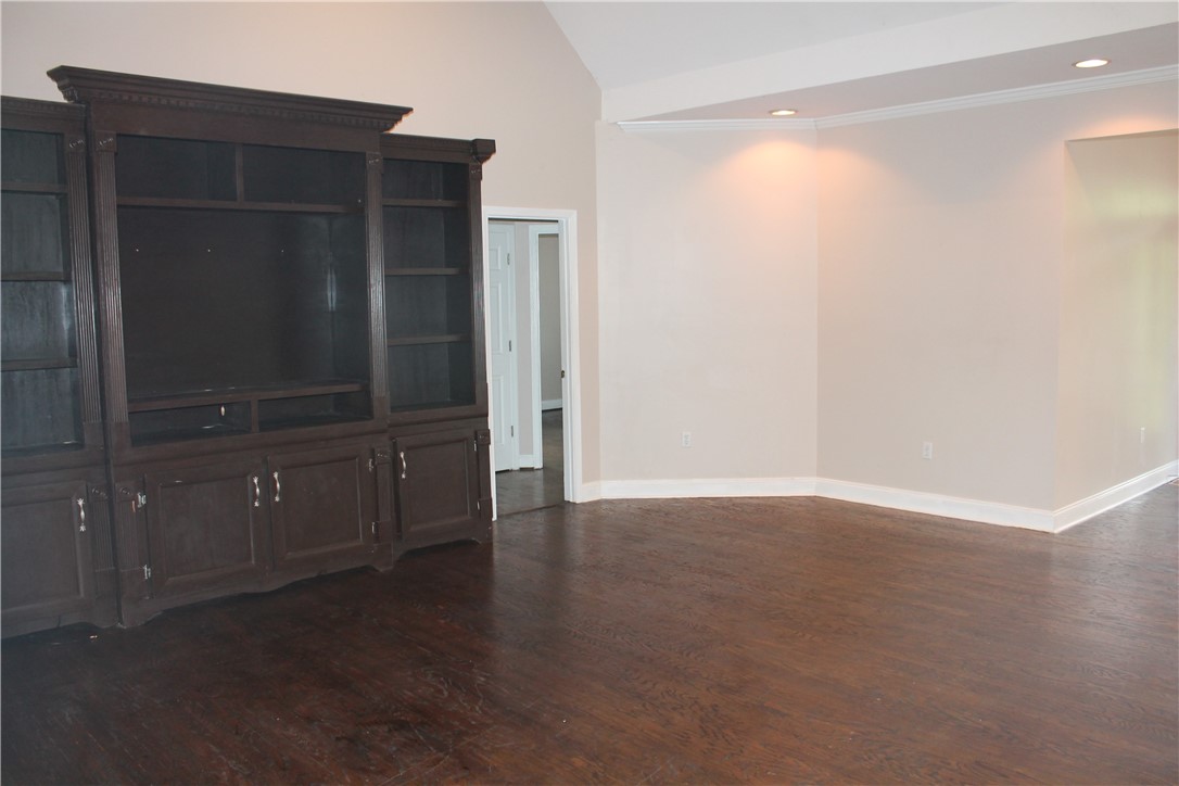 111 Augusta National Anderson, SC 29621 - Photo 4 of 39