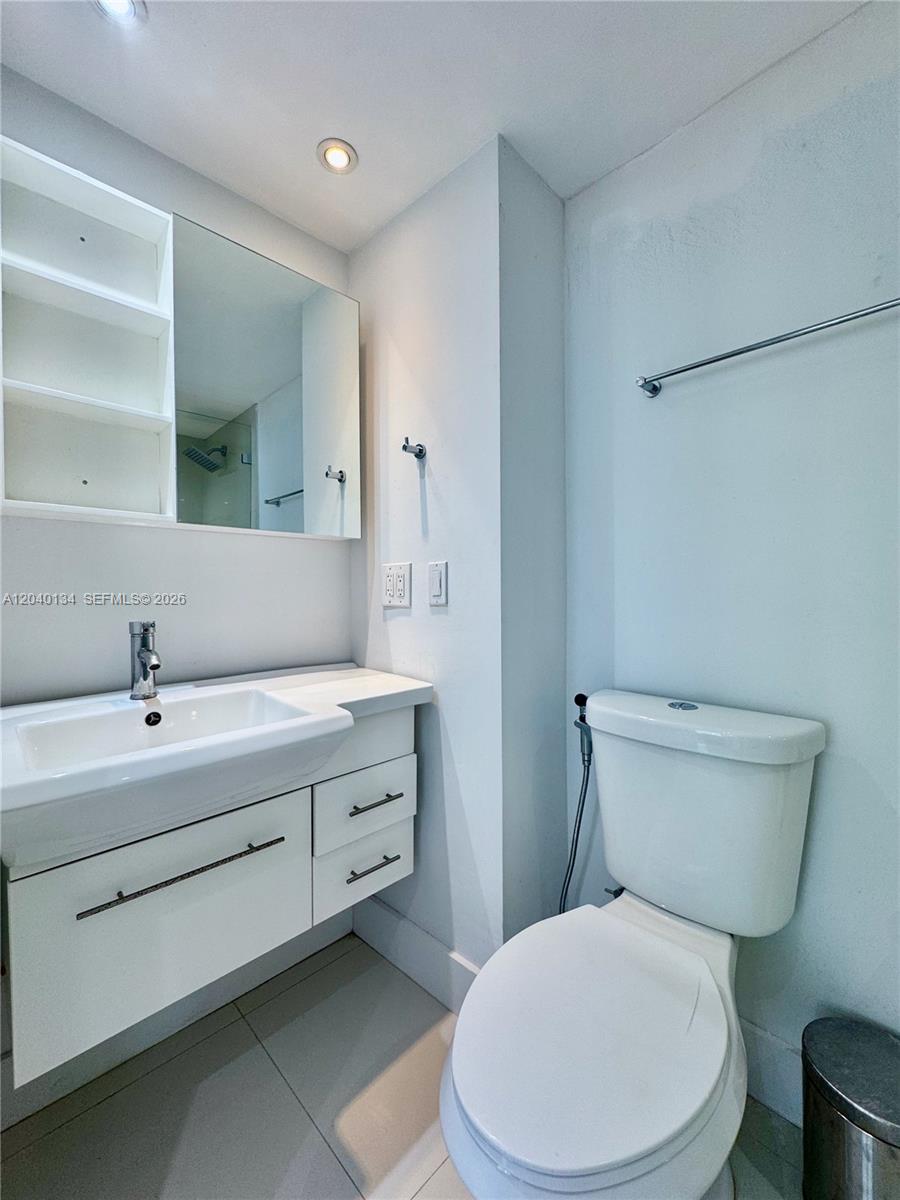 200 Southeast 15th Road, Unit 9I Miami, FL 33129 - Photo 17 of 38
