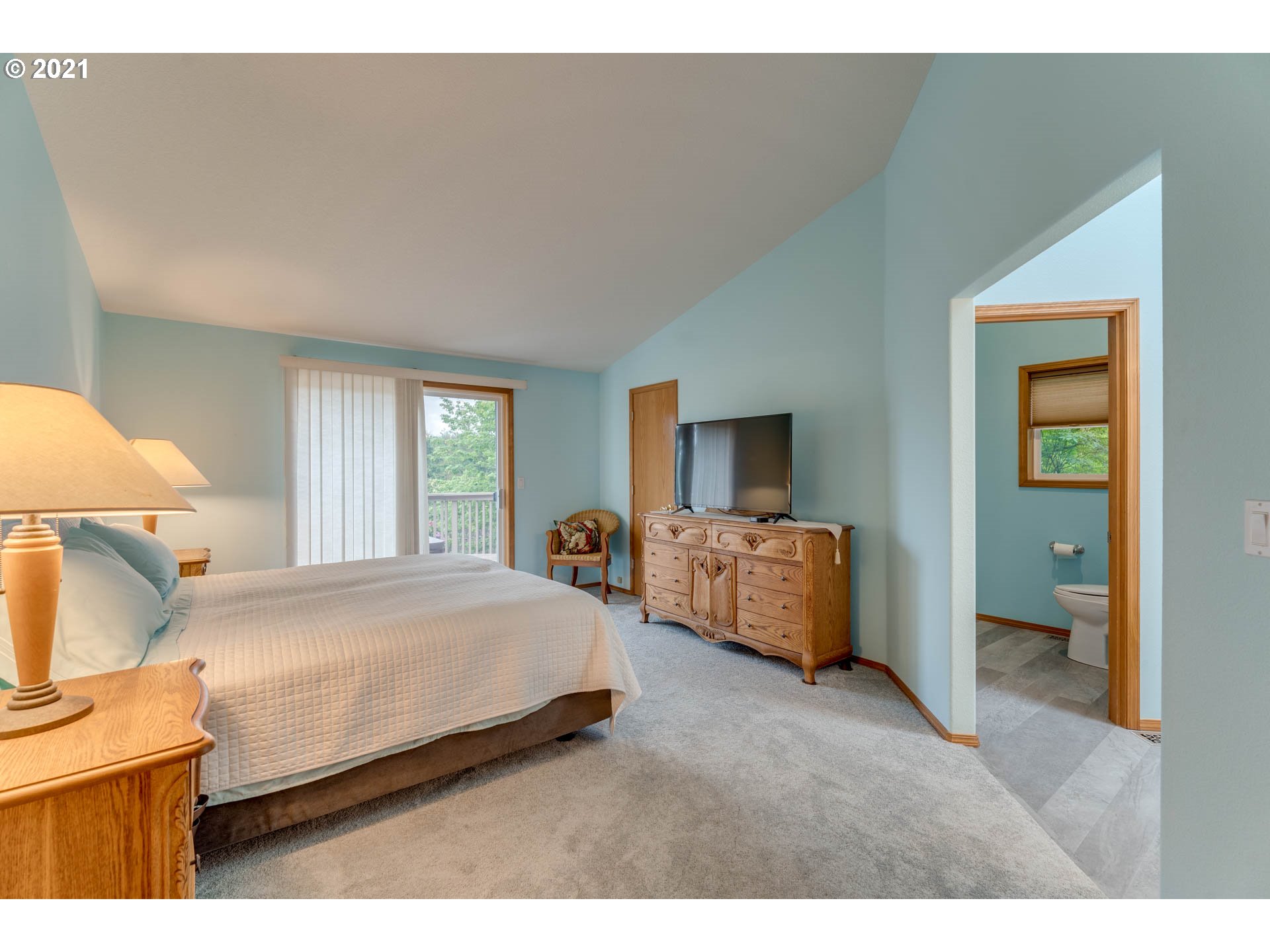 262 Southwest Gabbert Road Gresham, OR 97080 - Photo 19 of 32 Bedroom, Primary