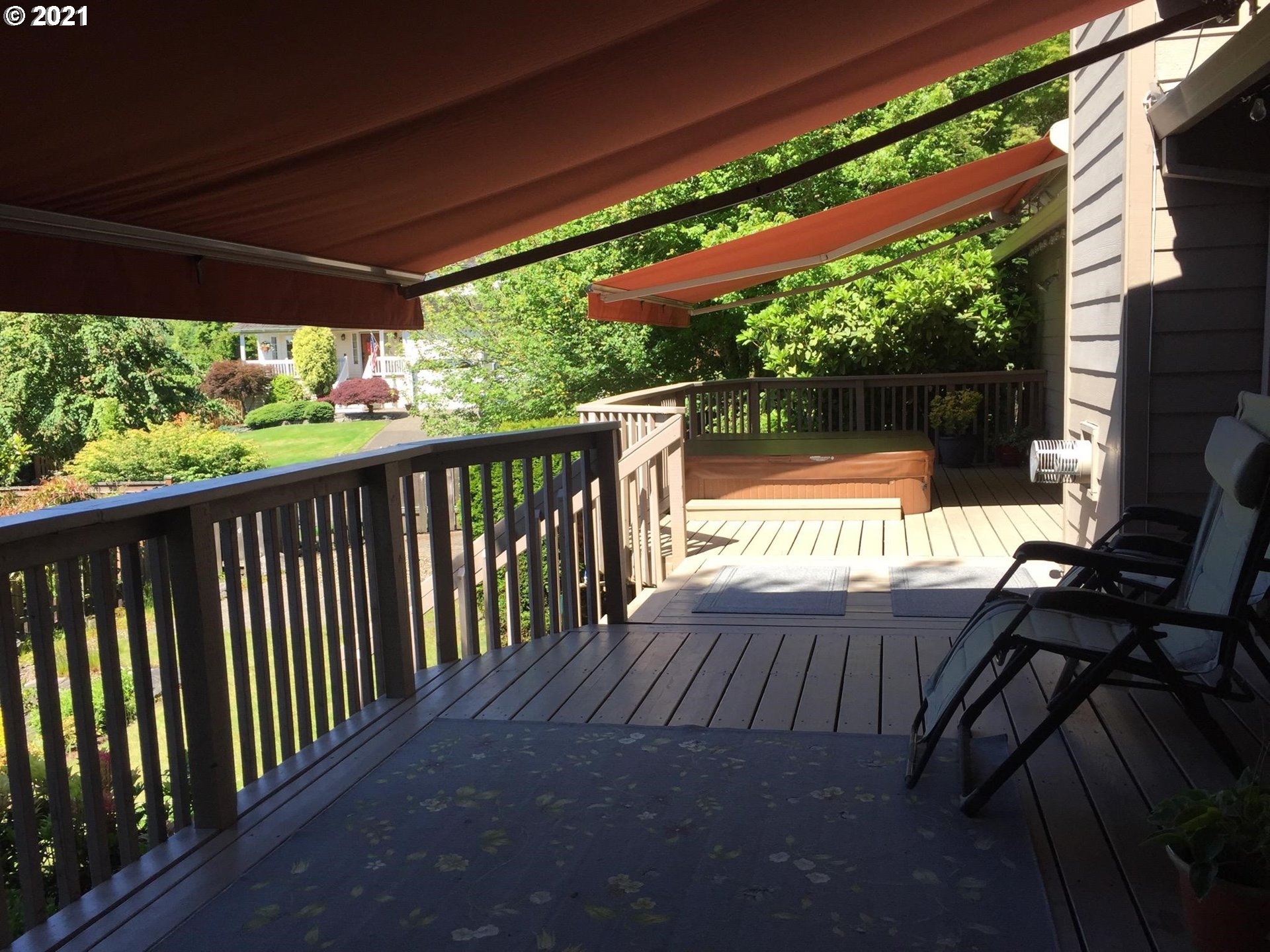 262 Southwest Gabbert Road Gresham, OR 97080 - Photo 25 of 32 Deck