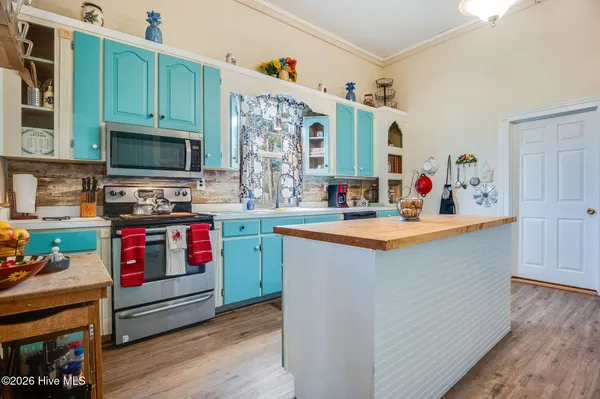 $225,000 | 295 Henry Dunn Pickett Road, Beulaville, NC 28518