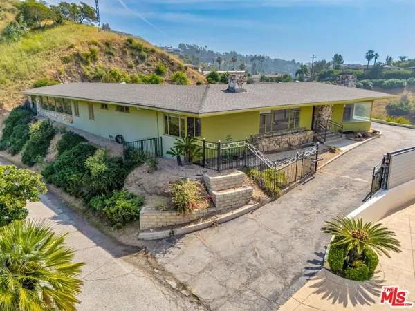 $2,285,000 | 1682 Larco Way, Glendale, CA 91202