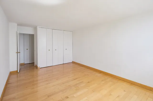 $3,000 | 400 East Randolph Street, Unit 3905, Chicago, IL 60601