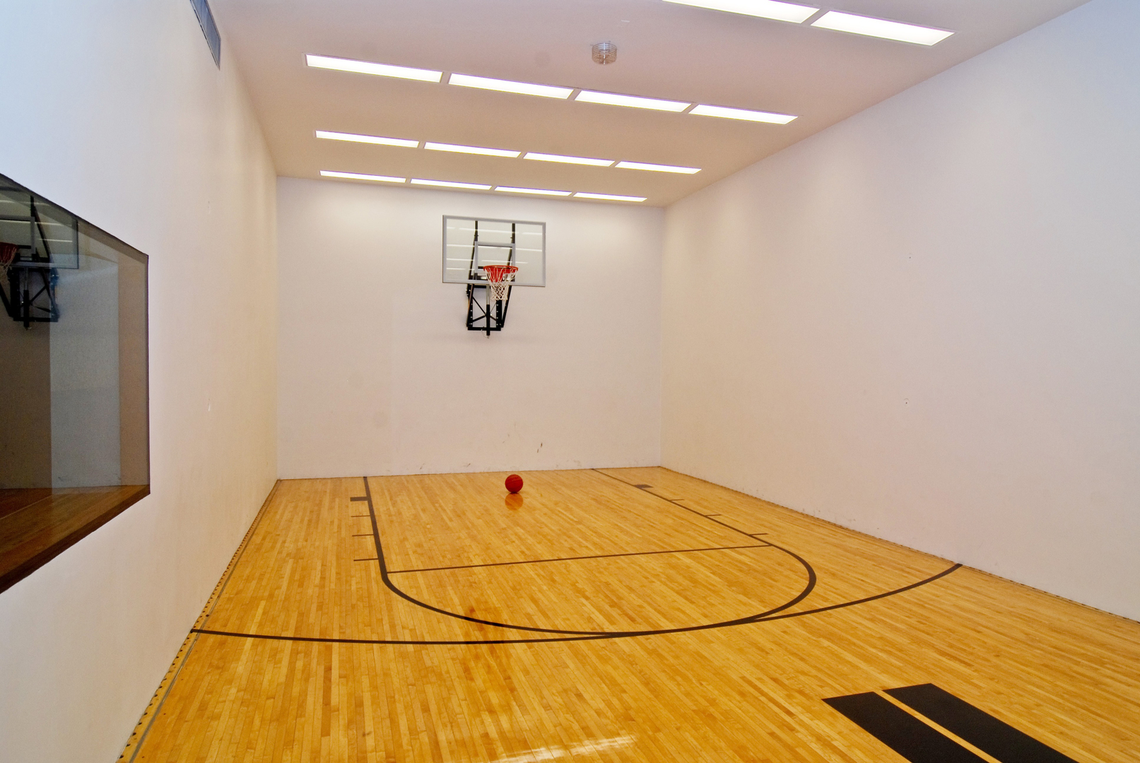 400 East Randolph Street, Unit 3905 Chicago, IL 60601 - Photo 28 of 55 a view of wooden floor