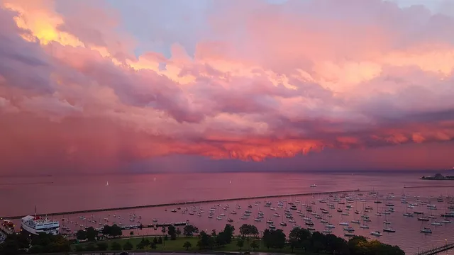 $3,000 | 400 East Randolph Street, Unit 3905, Chicago, IL 60601