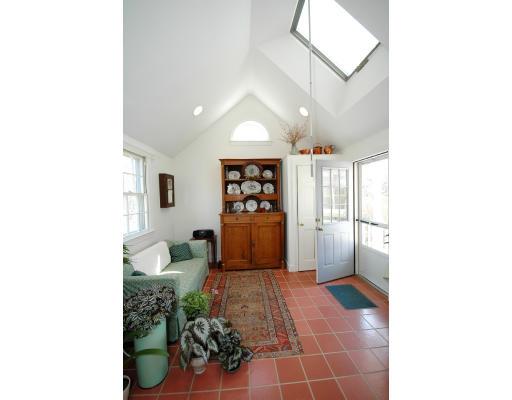 164 Southfield Road Concord, MA 01742 - Photo 3 of 8 Gallery Image 3