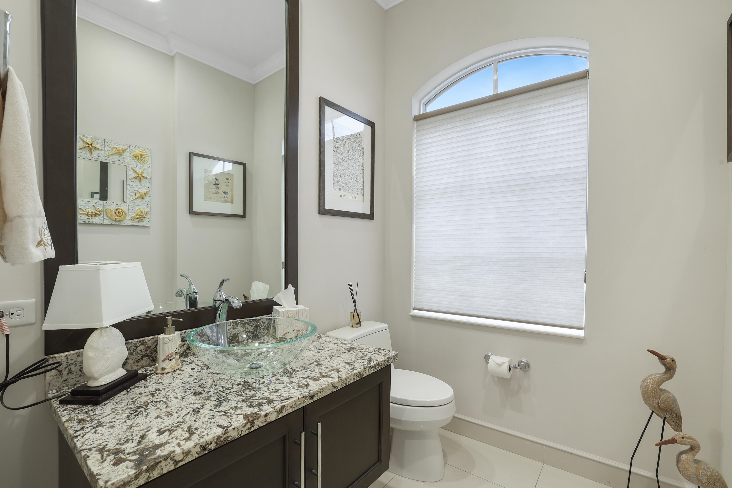 144 Tierra Lane, Unit 13 Jupiter, FL 33477 - Photo 23 of 42 144 Tierra Lane 13 Jupiter Halfbath