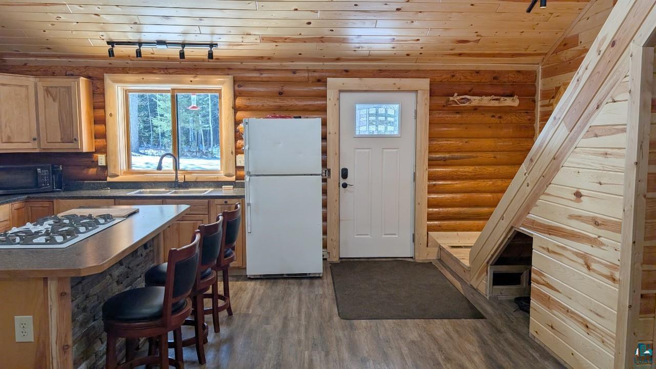 8854 River Road Angora, MN 55703 - Photo 5 of 37