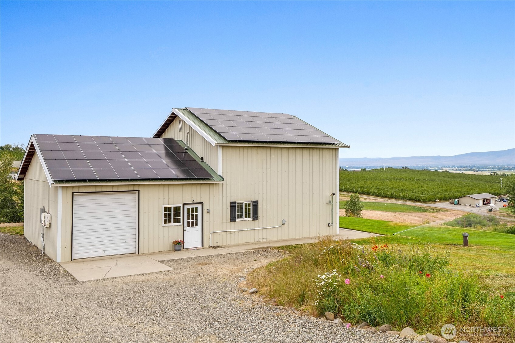 201 Vanderbilt Road Ellensburg, WA 98926 - Photo 7 of 40 a house view with a garden space
