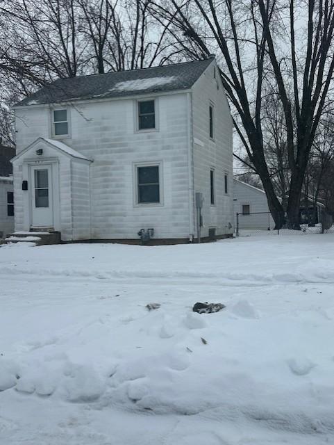 607 10th Avenue Southwest Austin, MN 55912 - Photo 2 of 13