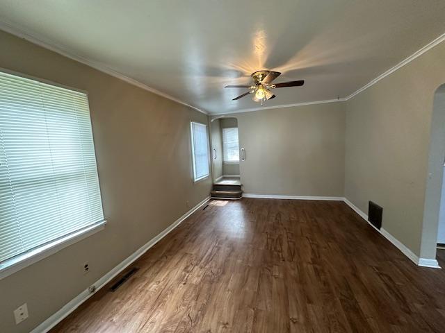 607 10th Avenue Southwest Austin, MN 55912 - Photo 5 of 13