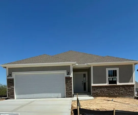 $450,000 | 16256 Giorgia Street, Parkville, MO 64152