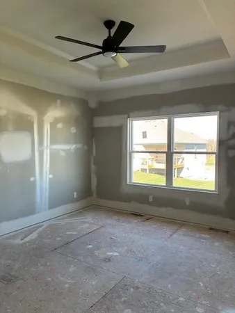 $450,000 | 16256 Giorgia Street, Parkville, MO 64152