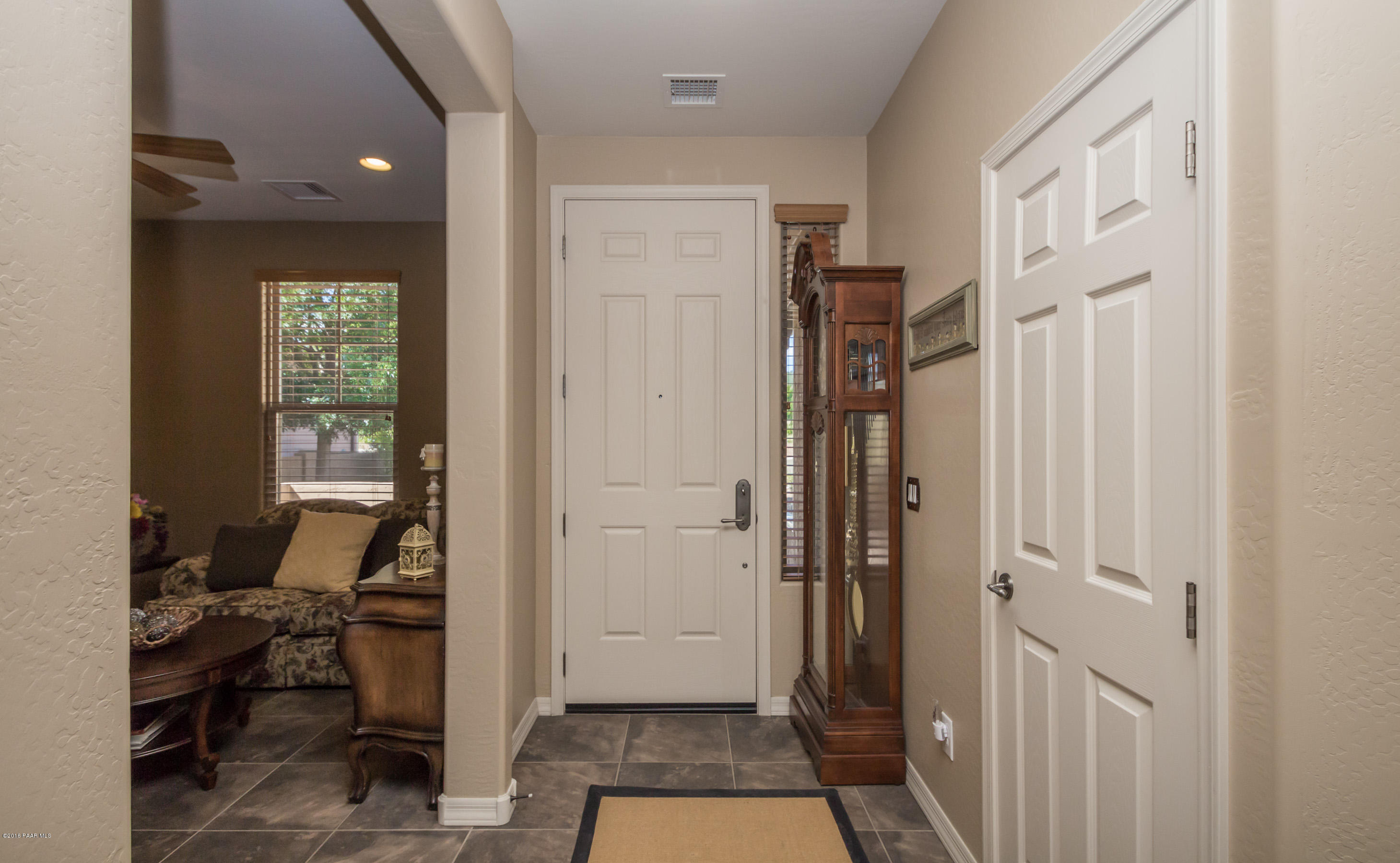 1087 Half Hitch Road, Unit 6 Prescott Valley, AZ 86314 - Photo 3 of 30 Foyer