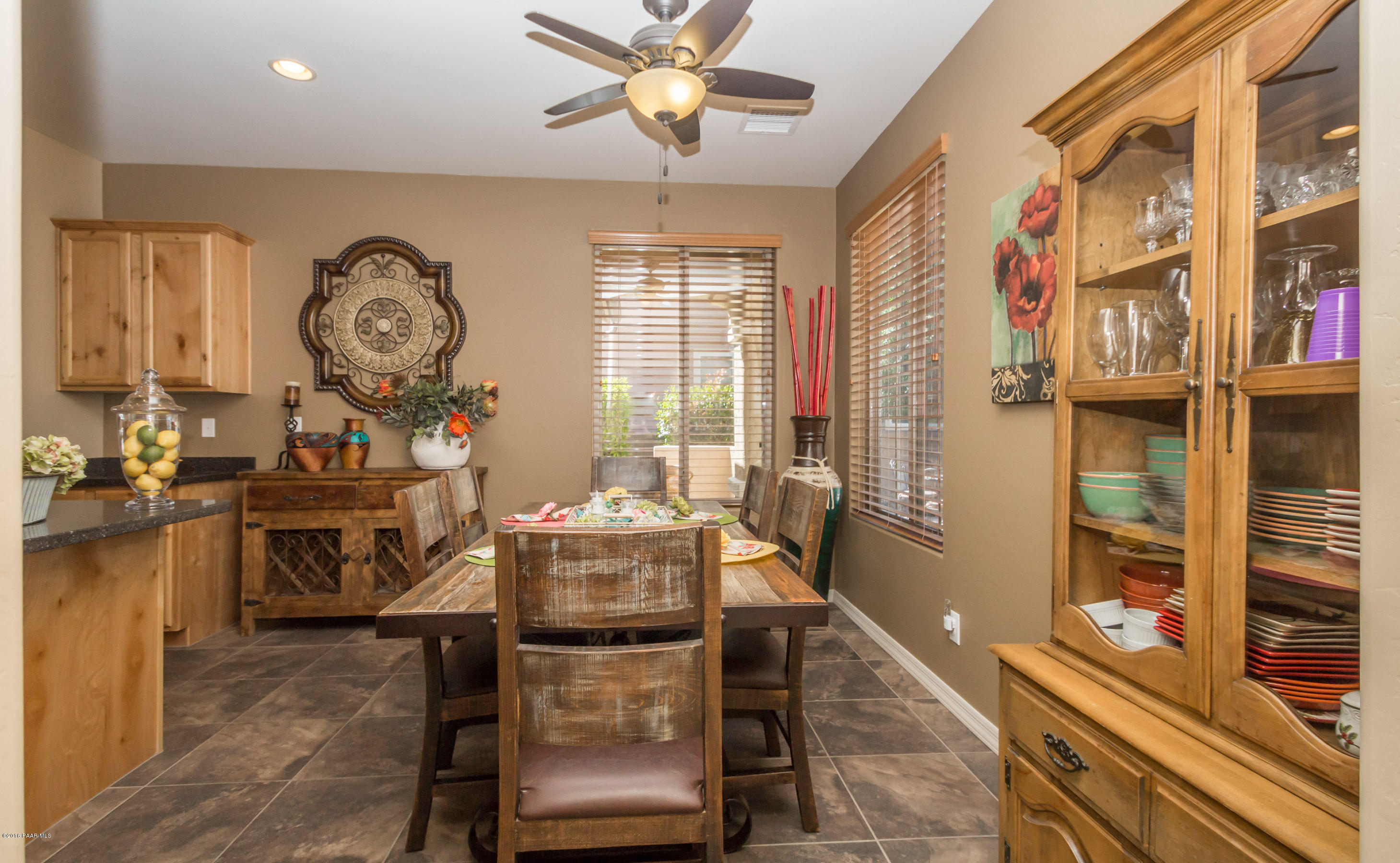 1087 Half Hitch Road, Unit 6 Prescott Valley, AZ 86314 - Photo 8 of 30 Dining