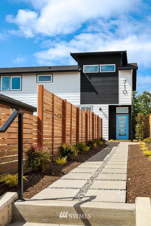 710 North 77th Street Seattle, WA 98103 - Photo 1 of 22 Gallery Image 1