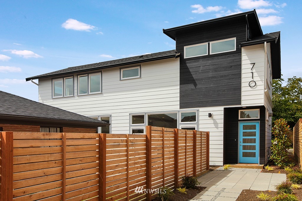 710 North 77th Street Seattle, WA 98103 - Photo 2 of 22 Gallery Image 2