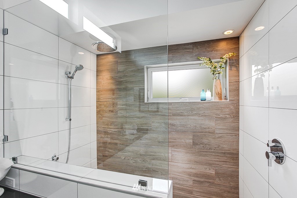 710 North 77th Street Seattle, WA 98103 - Photo 15 of 22 Gallery Image 15