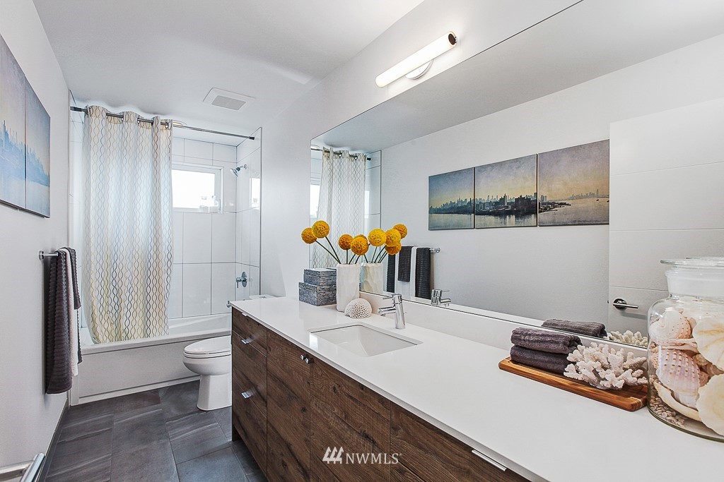 710 North 77th Street Seattle, WA 98103 - Photo 18 of 22 Gallery Image 18