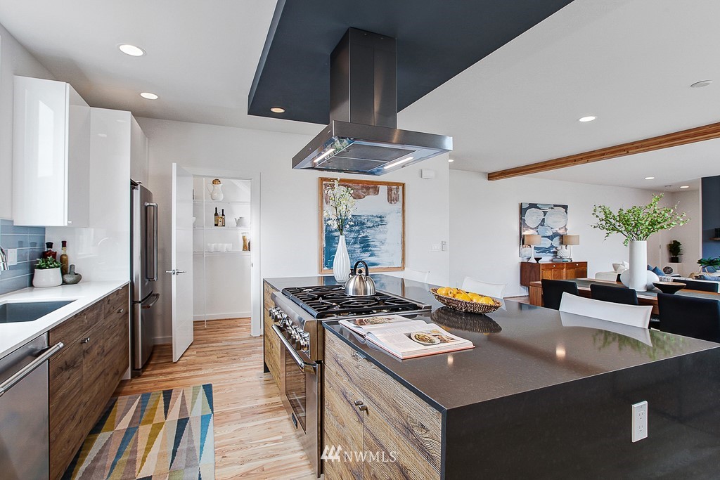 710 North 77th Street Seattle, WA 98103 - Photo 9 of 22 Gallery Image 9