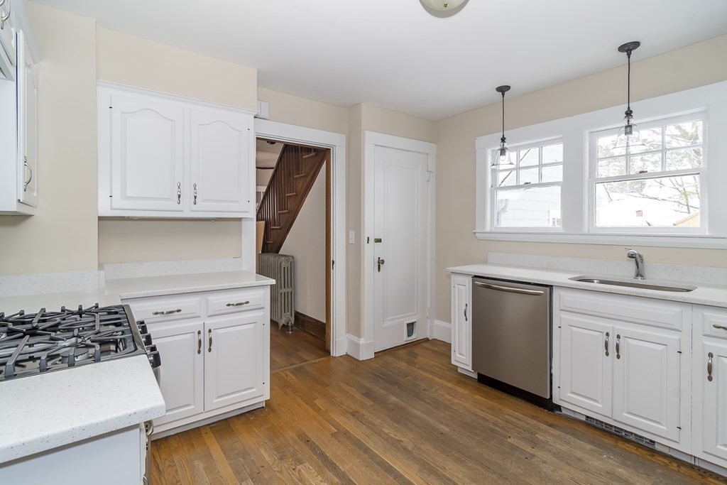 299 Weston Road Wellesley, MA 02482 - Photo 10 of 22