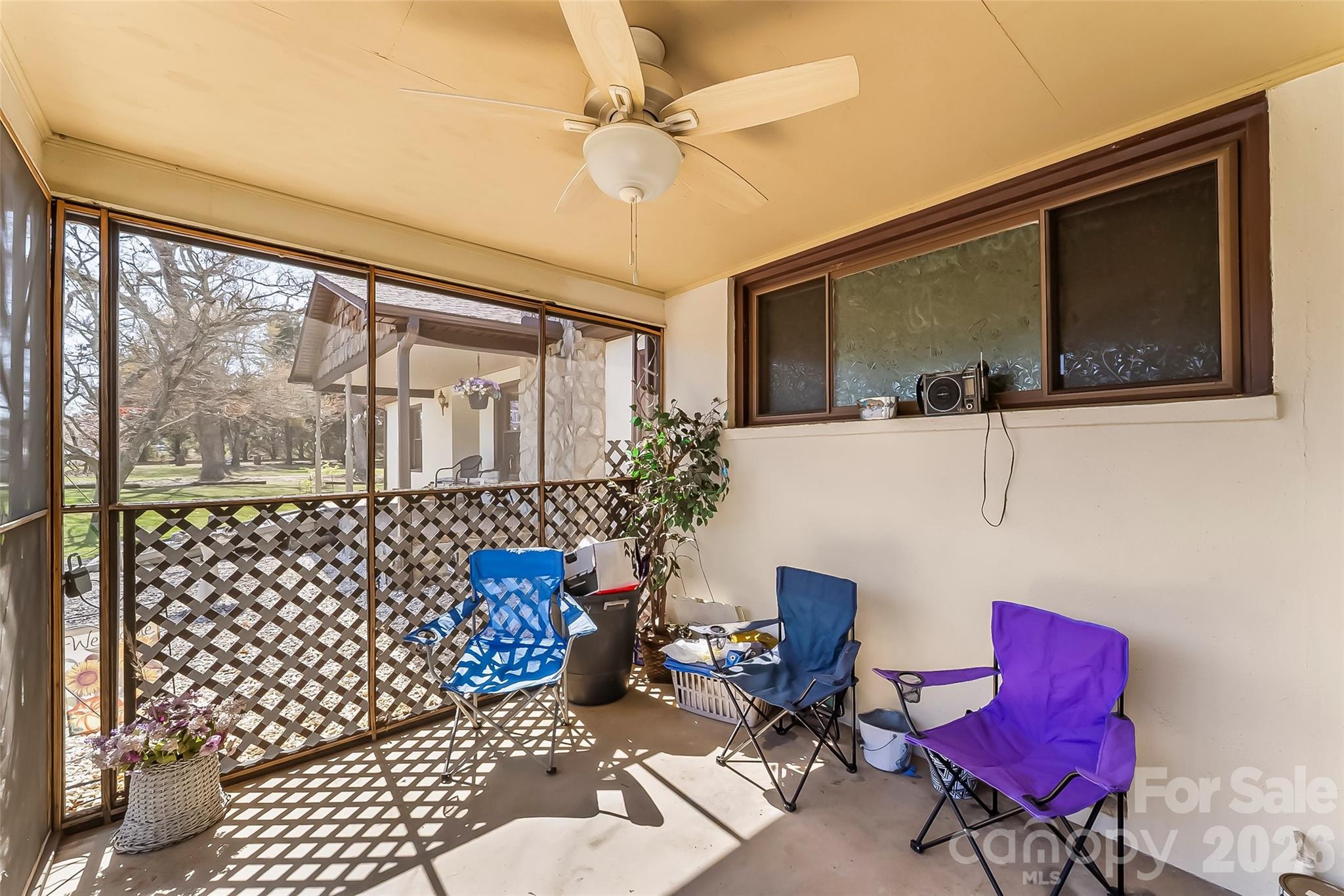 2706 Connelly Springs Road Granite Falls, NC 28630 - Photo 22 of 34 a living room with furniture