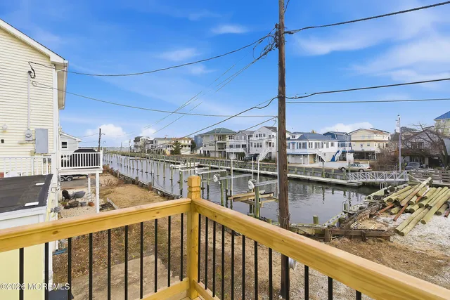 $872,000 | 11 Cheerful Place, Highlands, NJ 07732