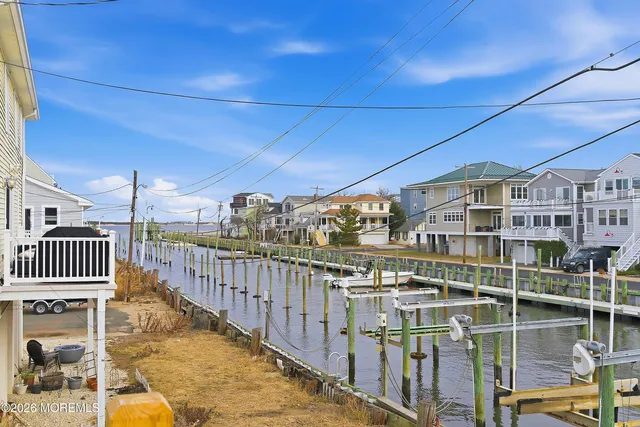 $872,000 | 11 Cheerful Place, Highlands, NJ 07732