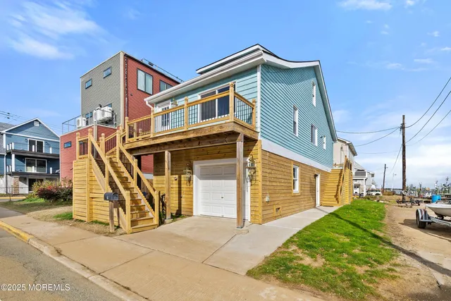 $872,000 | 11 Cheerful Place, Highlands, NJ 07732