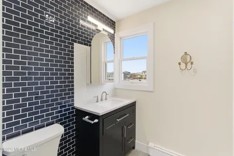 $872,000 | 11 Cheerful Place, Highlands, NJ 07732