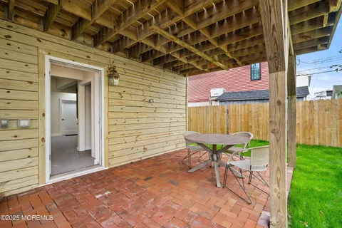 $872,000 | 11 Cheerful Place, Highlands, NJ 07732