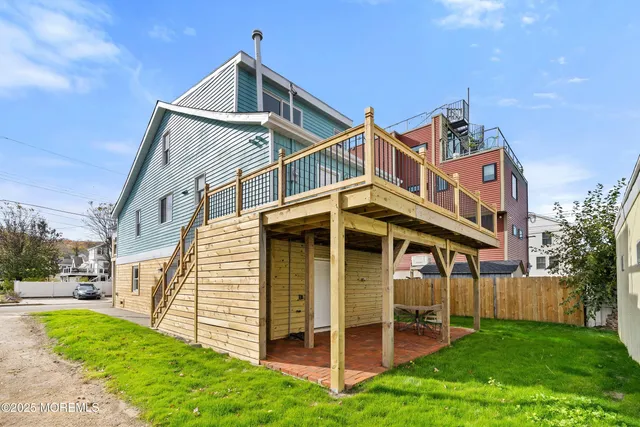 $872,000 | 11 Cheerful Place, Highlands, NJ 07732