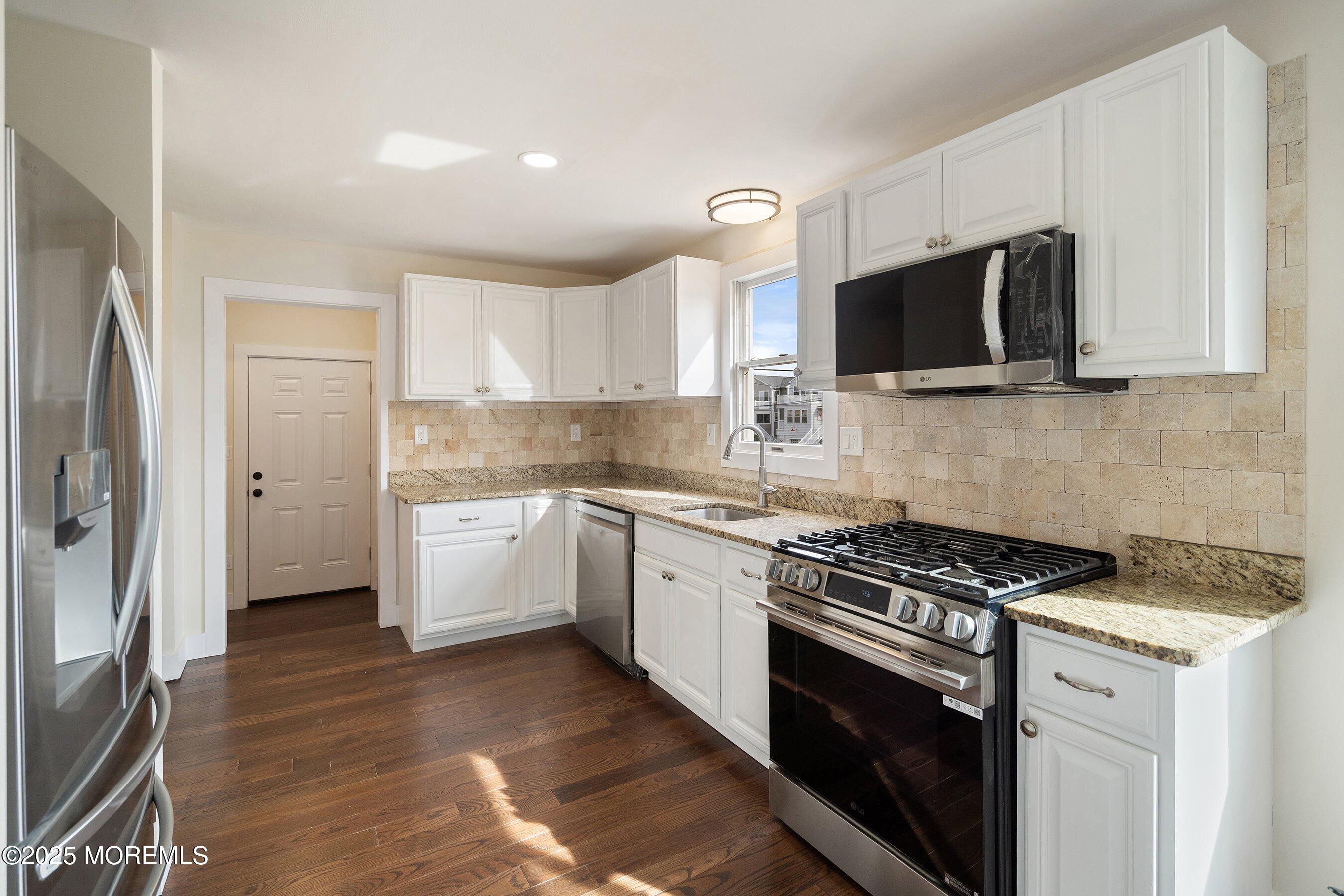 11 Cheerful Place Highlands, NJ 07732 - Photo 8 of 28 10-Kitchen 1A
