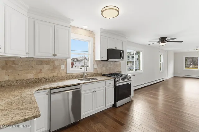 $872,000 | 11 Cheerful Place, Highlands, NJ 07732