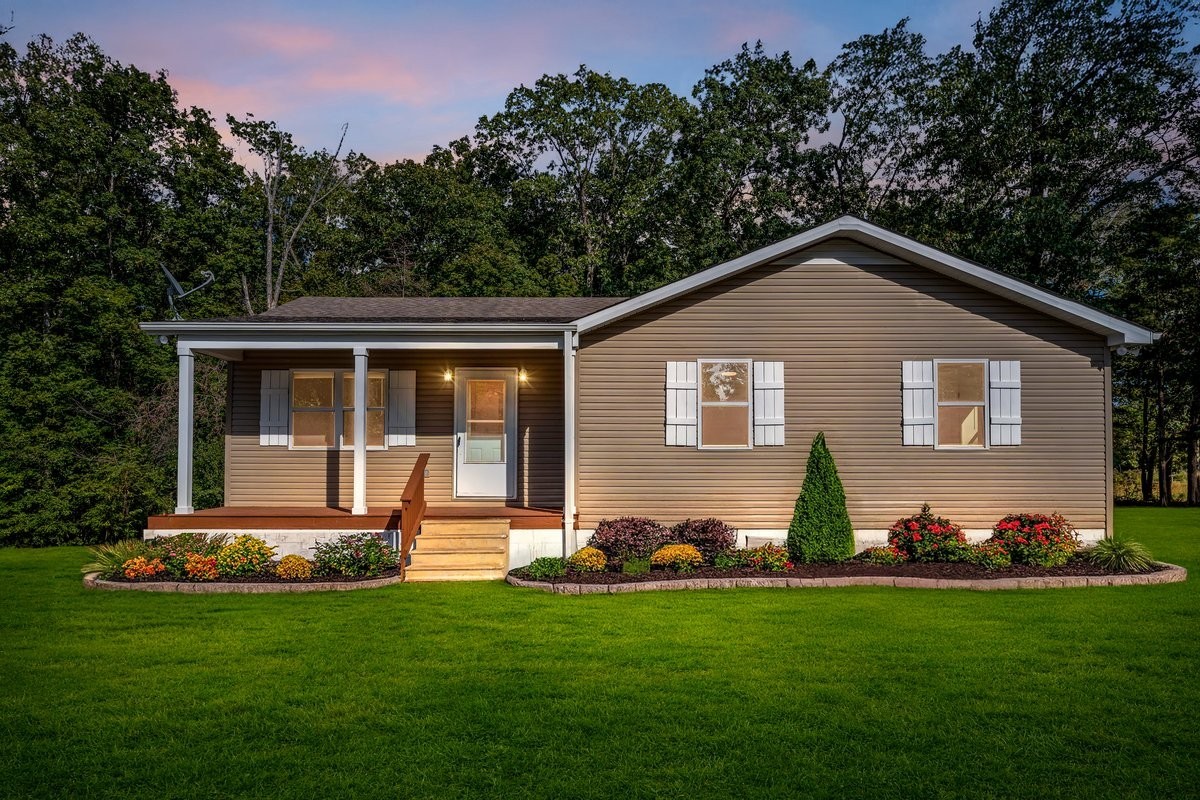 145 Michelle Lane Winchester, TN 37398 - Photo 2 of 26