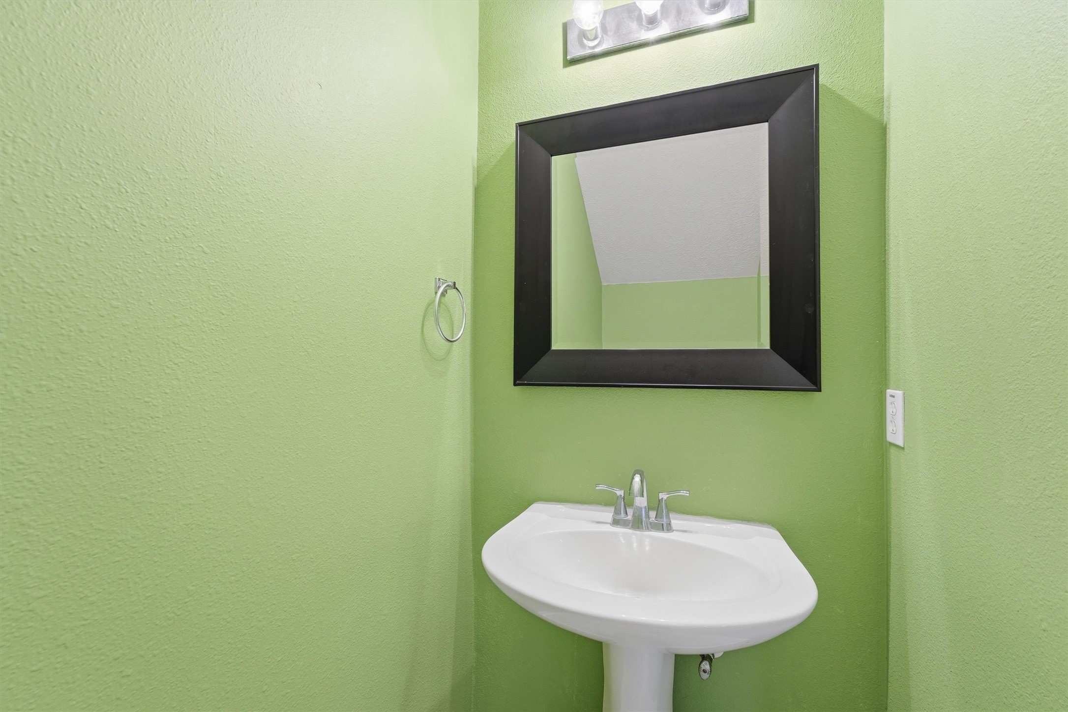 20531 Spring Bluff Lane Spring, TX 77388 - Photo 21 of 22 Half bath