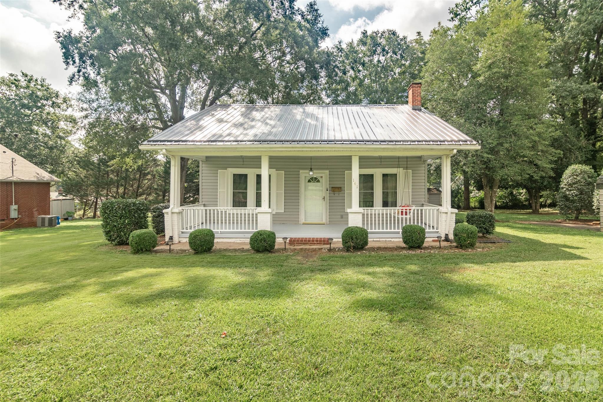 141 Edwards Street Rutherfordton, NC 28139 - Photo 2 of 29 Gallery Image 2