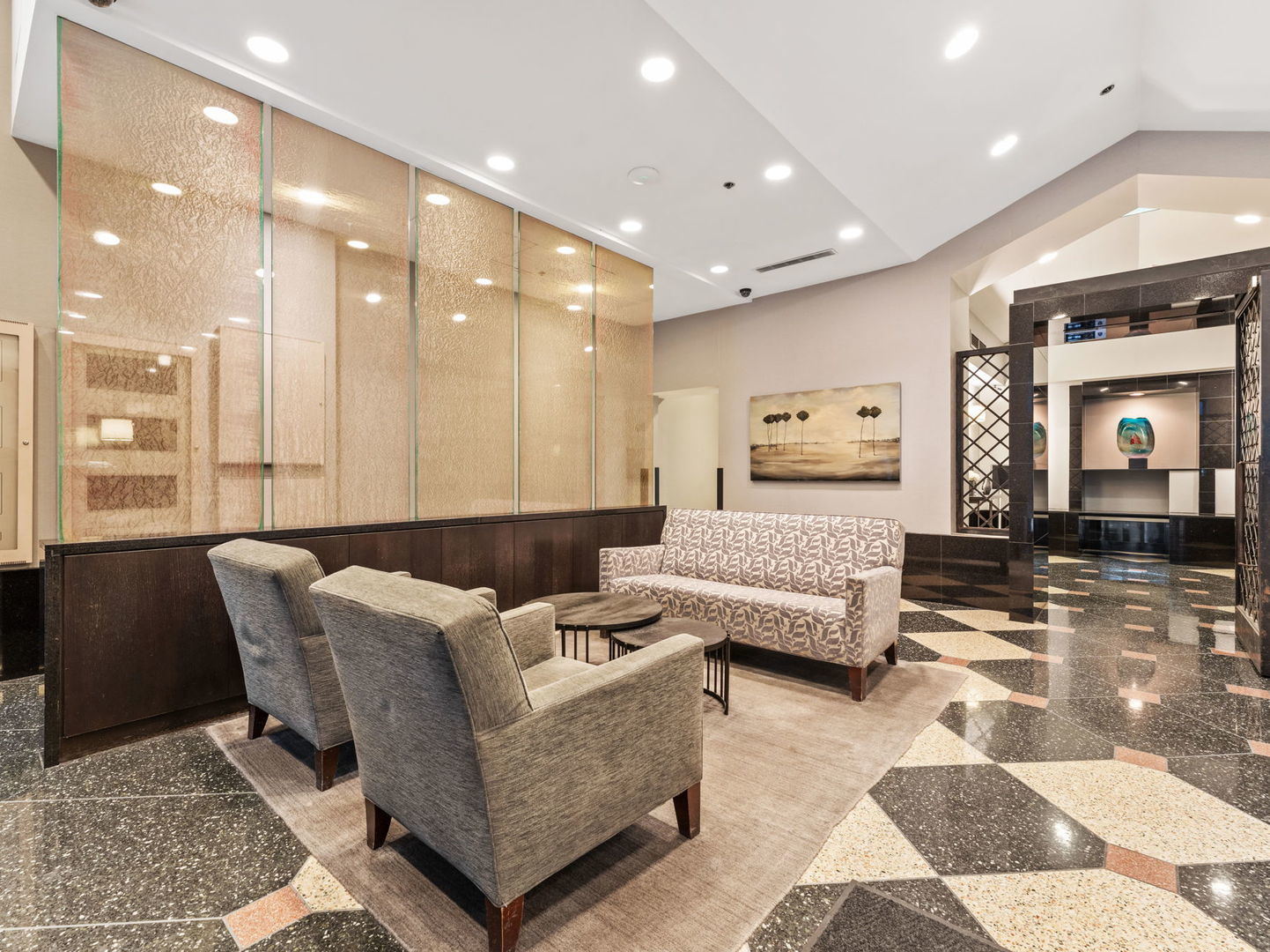 111 West Maple Street, Unit 1401 Chicago, IL 60610 - Photo 18 of 22