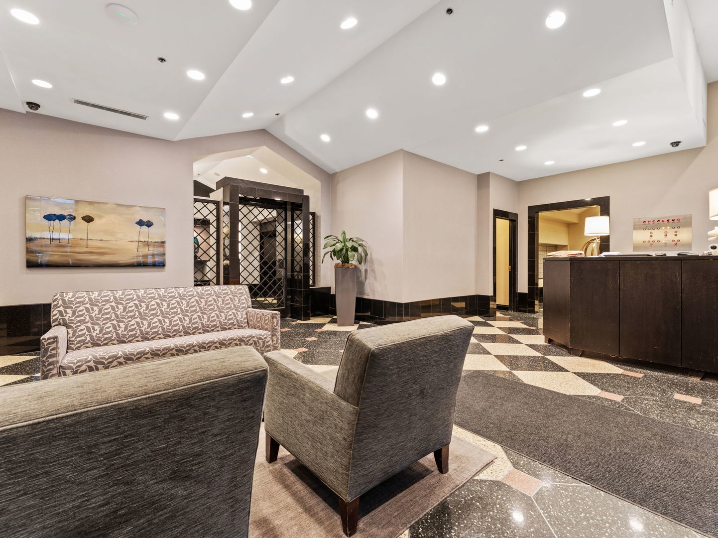 111 West Maple Street, Unit 1401 Chicago, IL 60610 - Photo 19 of 22