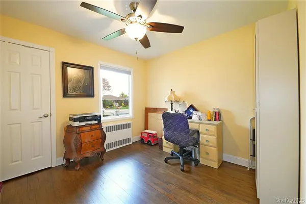 $4,300 | 3918 Berger Avenue, Bethpage, NY 11714