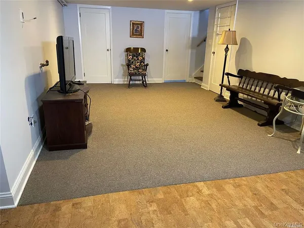 $4,300 | 3918 Berger Avenue, Bethpage, NY 11714