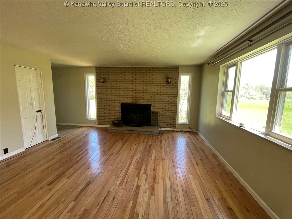 375 Walters Run Ripley, WV 25271 - Photo 4 of 40 Gallery Image 4