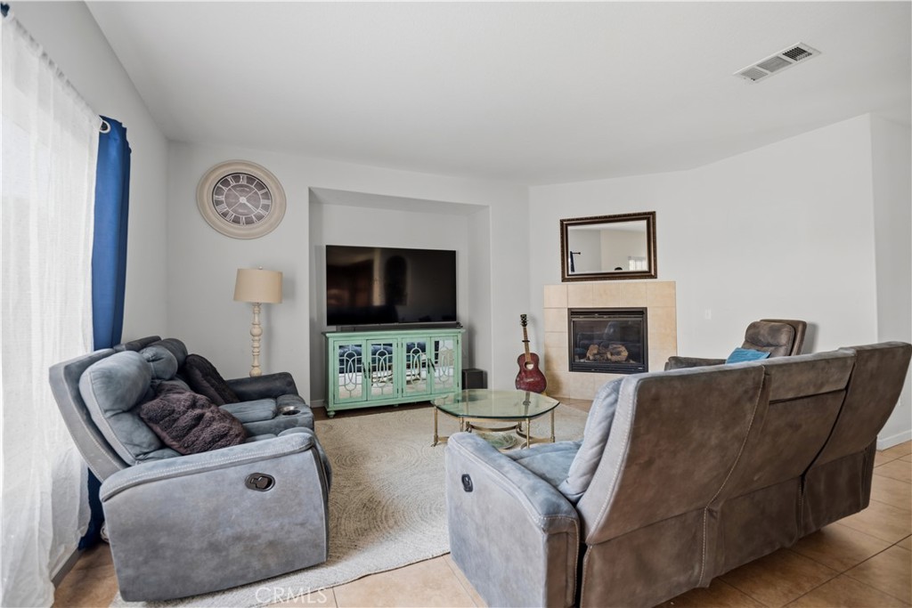 1957 Murrieta Road Perris, CA 92571 - Photo 4 of 18