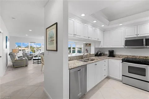 $970,000 | 255 Park Shore Drive, Unit 3341, Naples, FL 34103